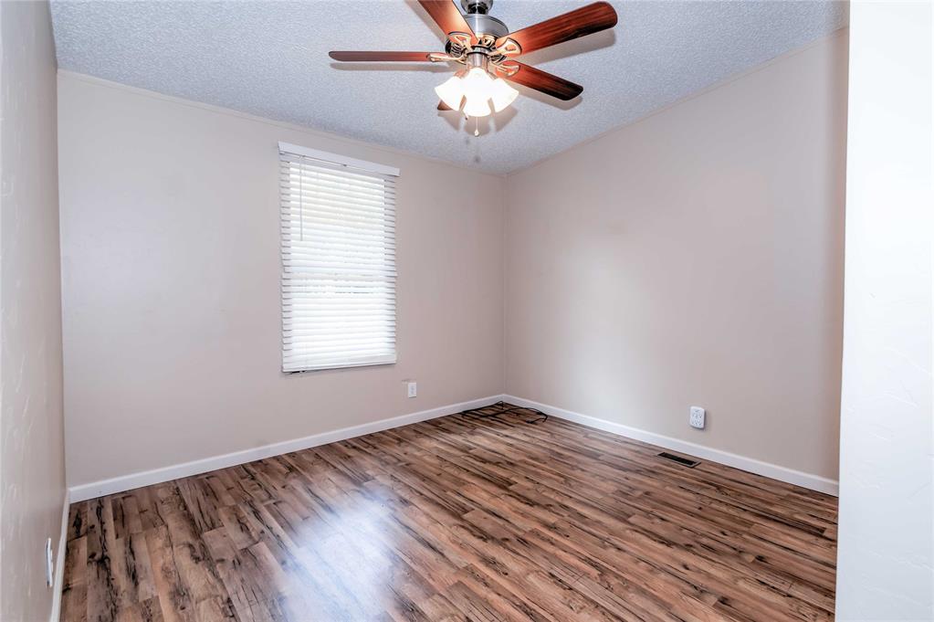 13706 Oak Grove Court Property Photo 30