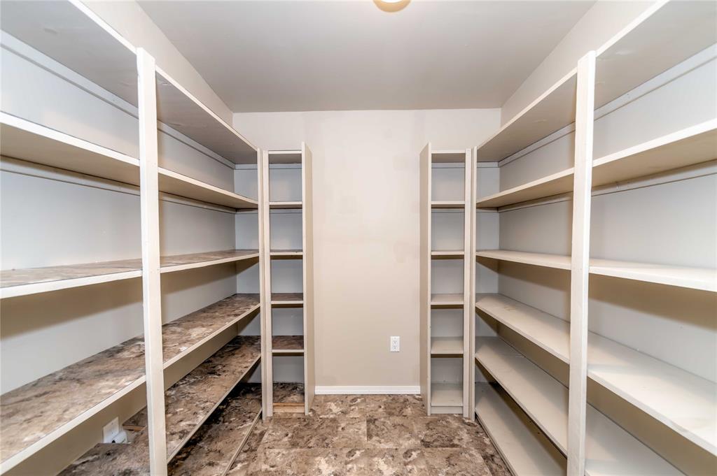 13706 Oak Grove Court Property Photo 37