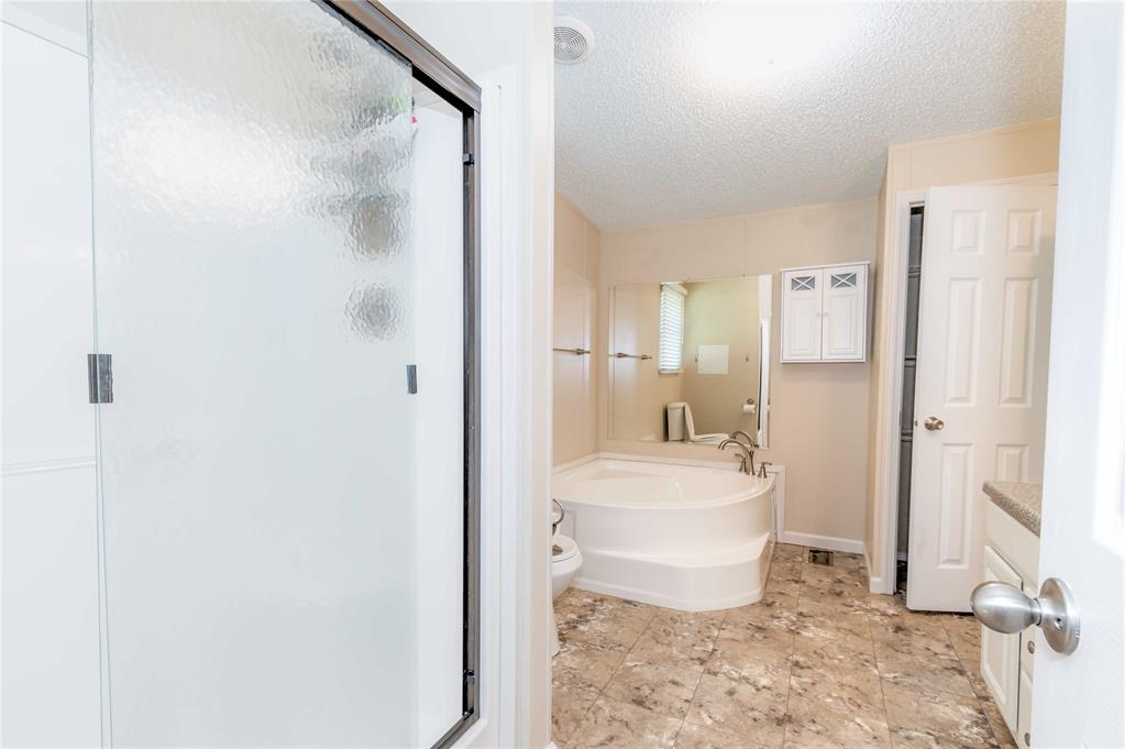 13706 Oak Grove Court Property Photo 43