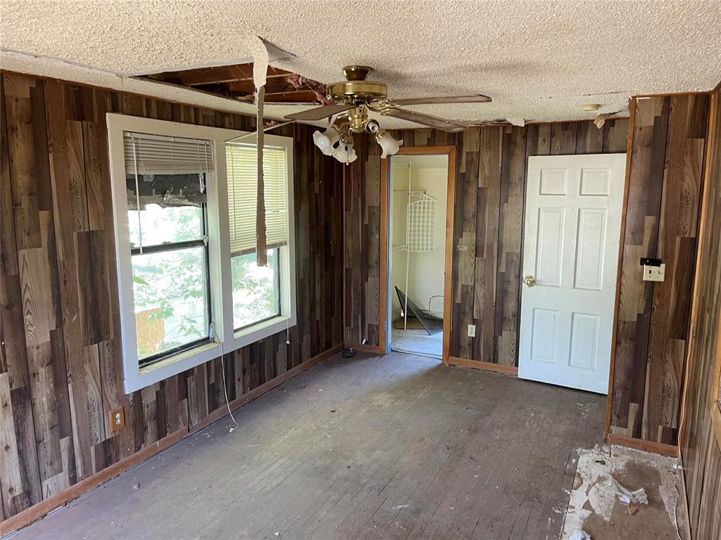 1725 Nw Ash Avenue Property Photo 3