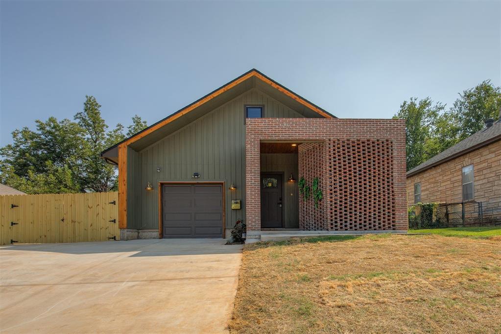 608 Sw 24th Street Property Photo 3