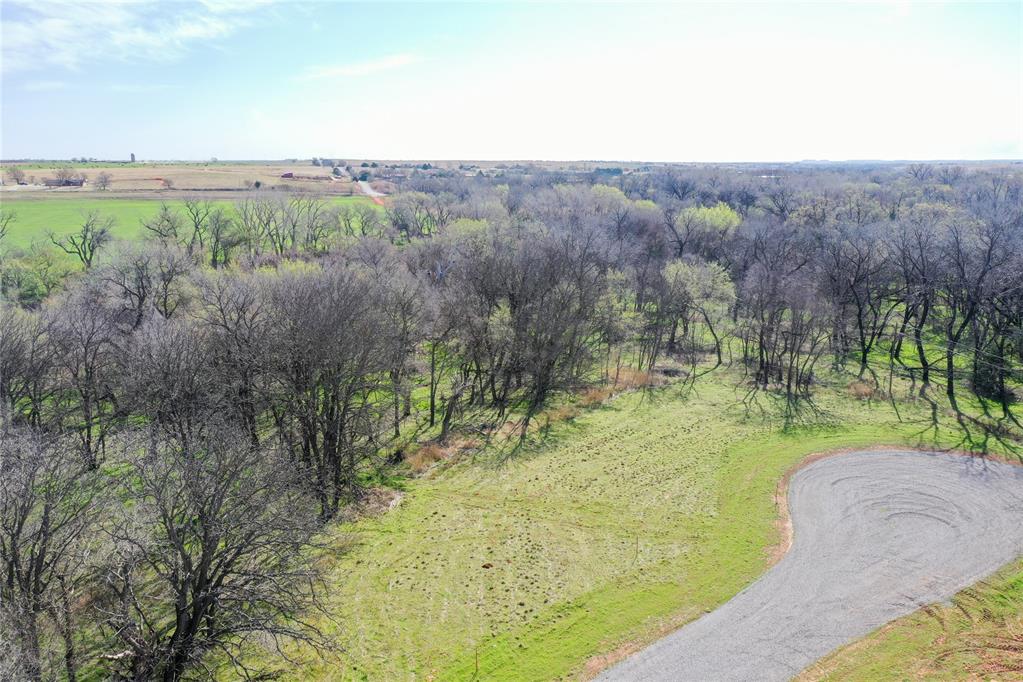 White Tail Road Property Photo 2