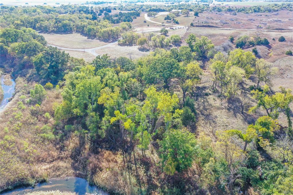 White Tail Road Property Photo 12