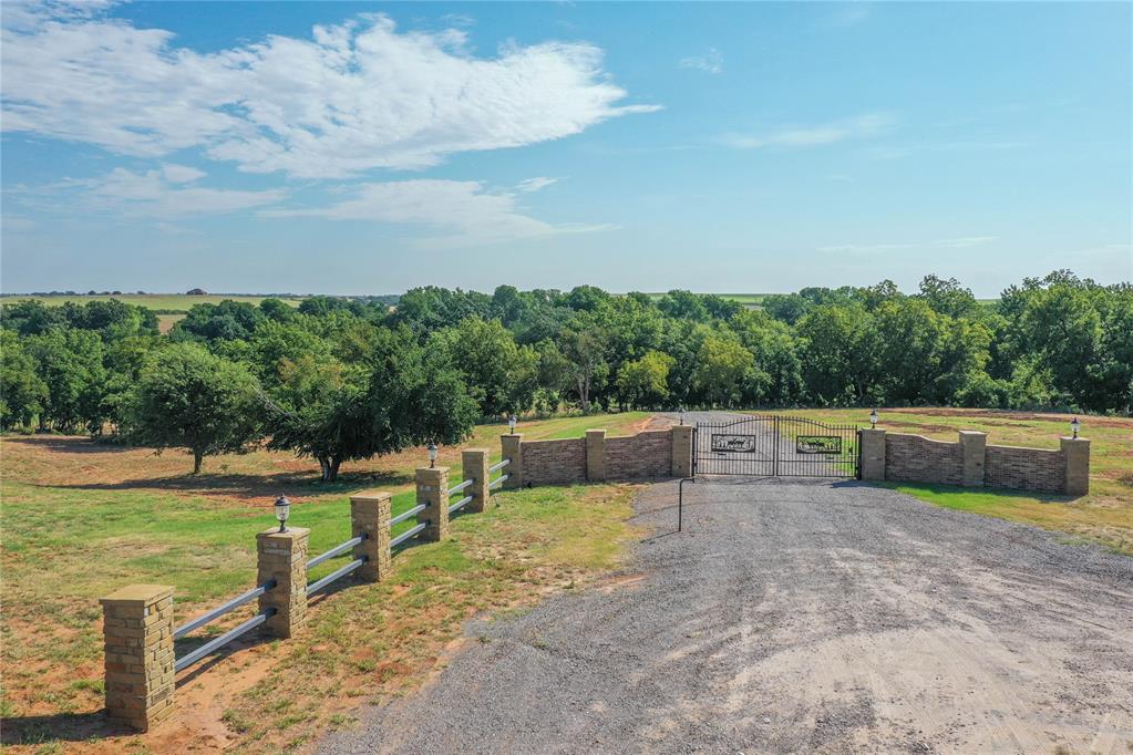 White Tail Road Property Photo 1