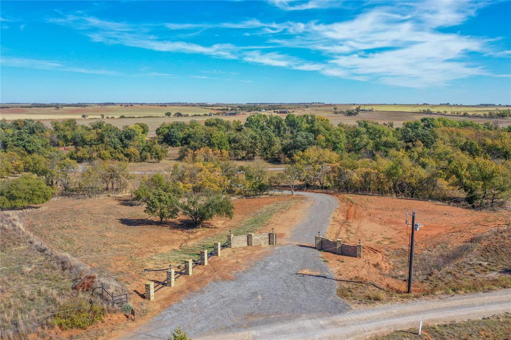 White Tail Road Property Photo 6