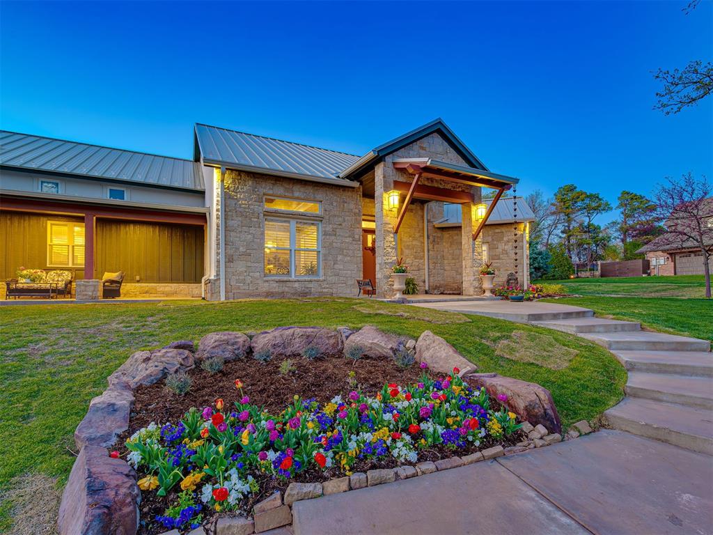 4101 Oakdale Farm Circle Property Photo 3