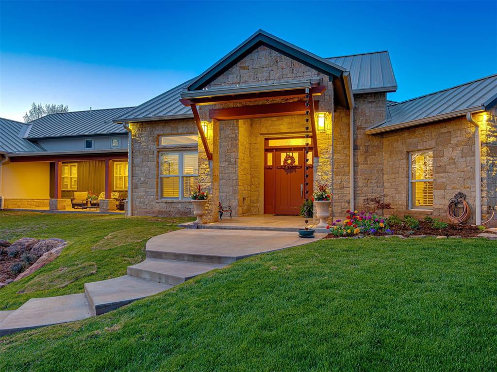 4101 Oakdale Farm Circle Property Photo 4