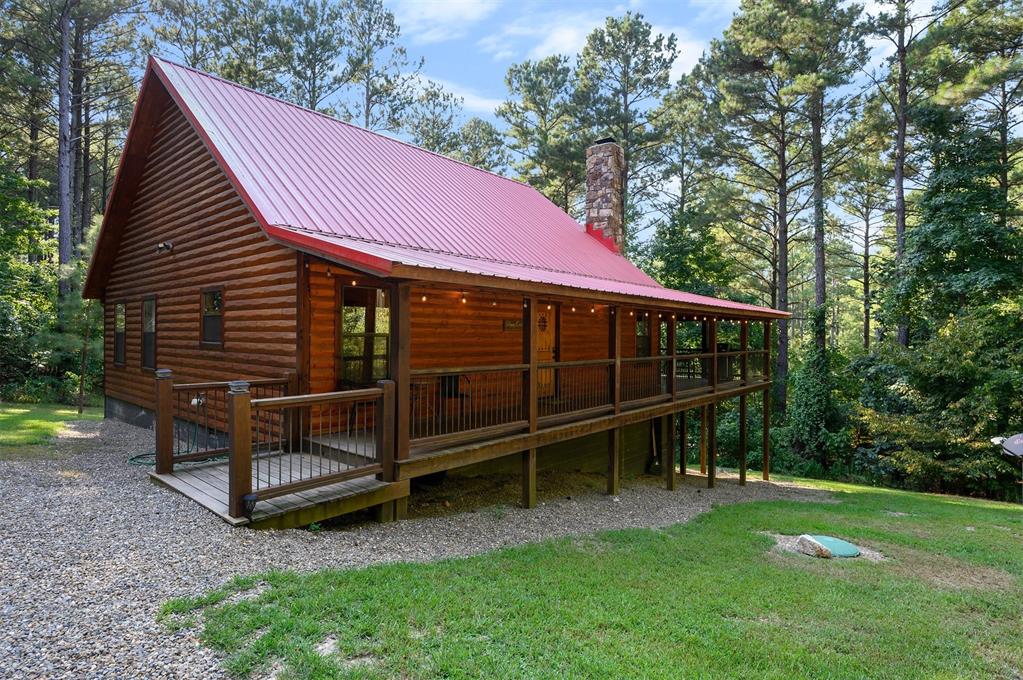 447 Long Pine Trail Property Photo 2