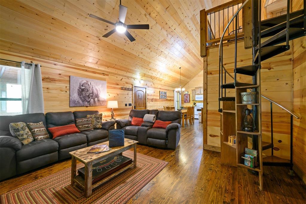 447 Long Pine Trail Property Photo 6