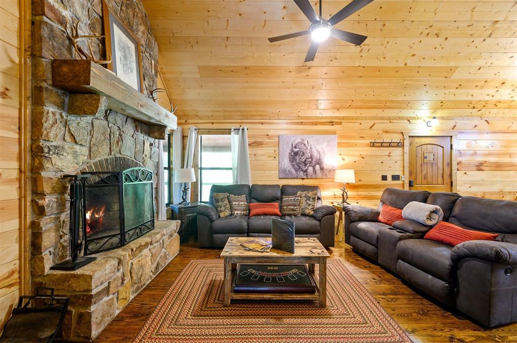 447 Long Pine Trail Property Photo 7