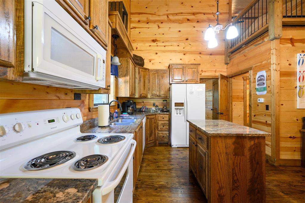 447 Long Pine Trail Property Photo 11