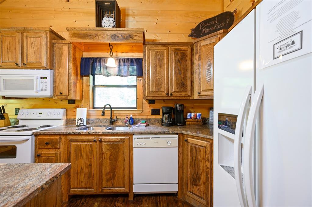447 Long Pine Trail Property Photo 13