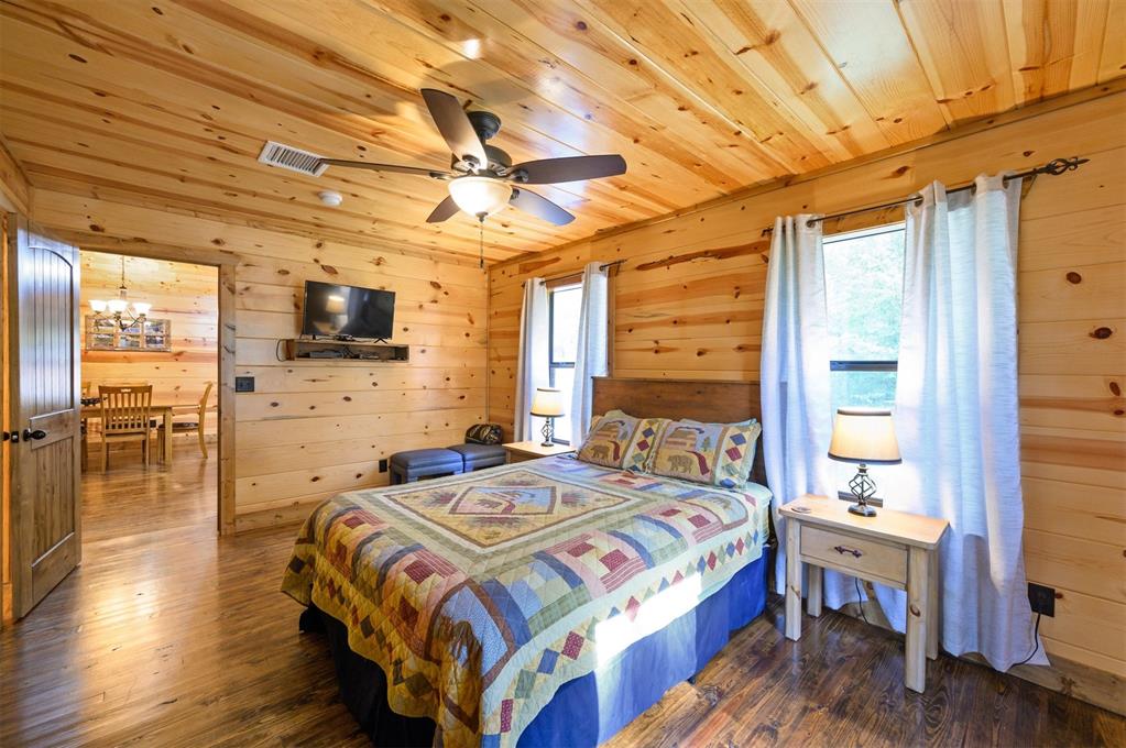 447 Long Pine Trail Property Photo 15