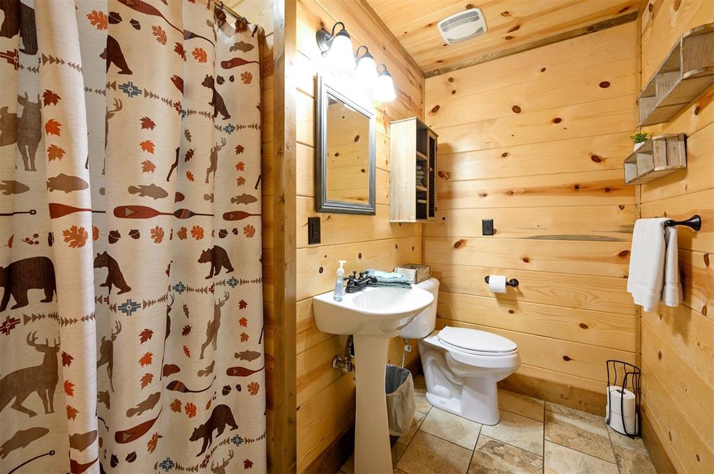 447 Long Pine Trail Property Photo 17
