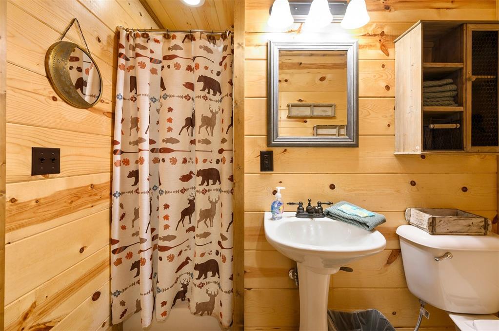 447 Long Pine Trail Property Photo 18