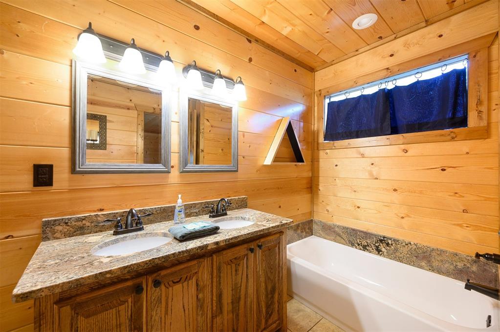 447 Long Pine Trail Property Photo 26