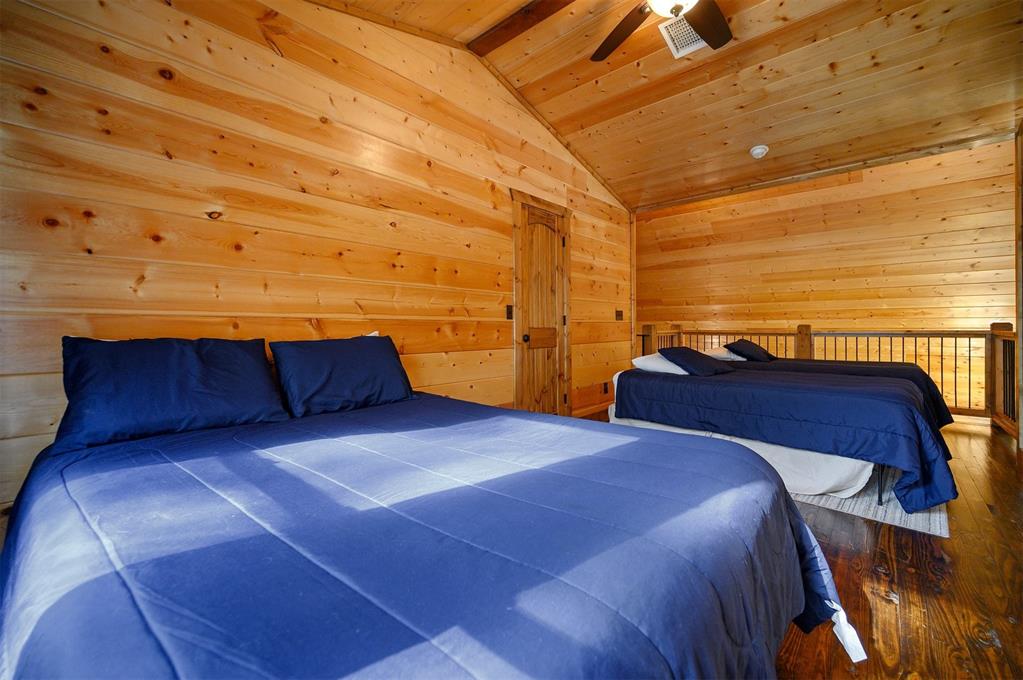 447 Long Pine Trail Property Photo 32