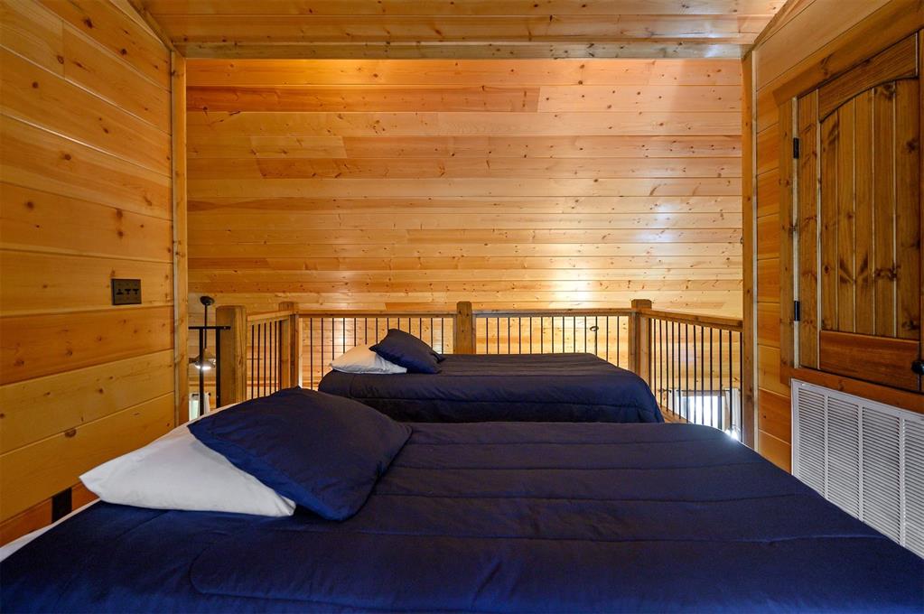 447 Long Pine Trail Property Photo 33