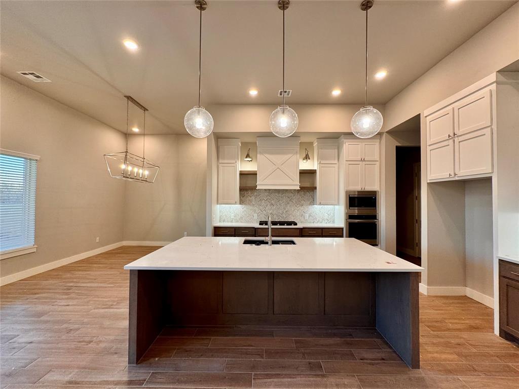 1204 Sw 141st Street Property Photo 7