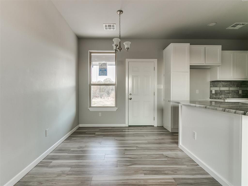 2903 Ne Success Street Property Photo 6