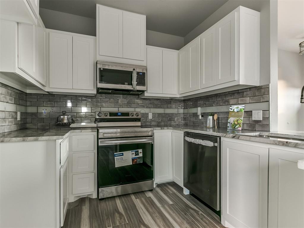 2903 Ne Success Street Property Photo 10