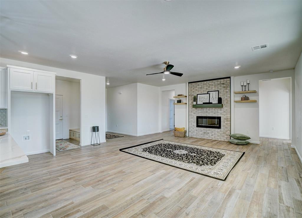6213 Buckhorn Trail Property Photo 11