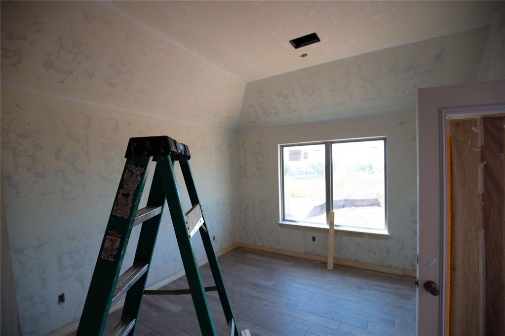 3317 Grady Lane Property Photo 5
