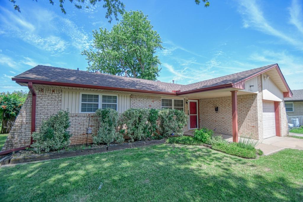 706 Richmond Drive Property Photo 4