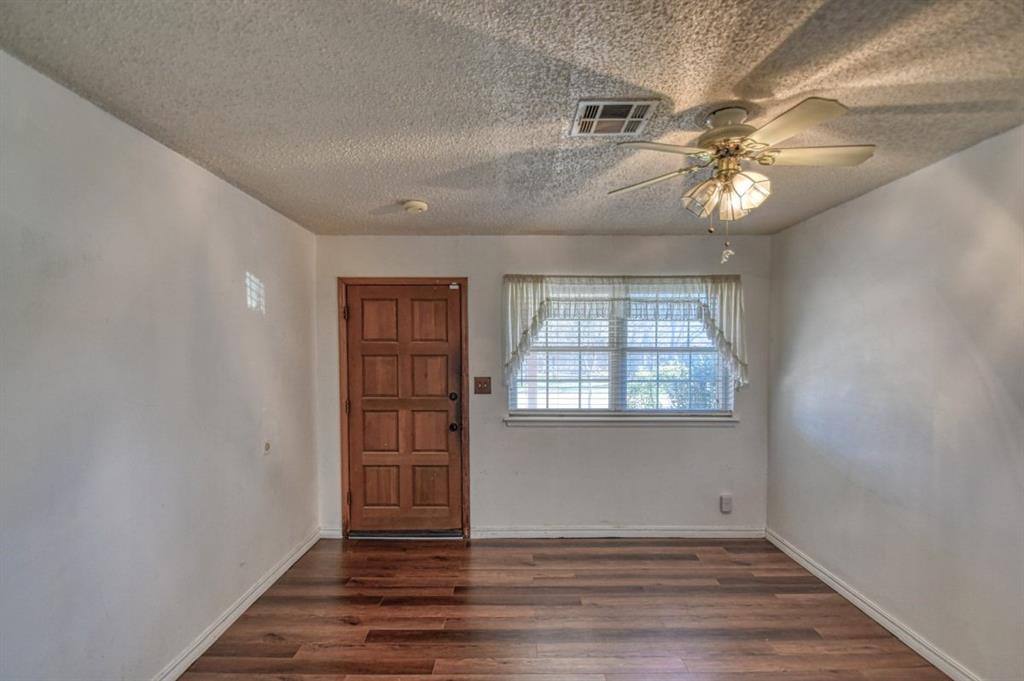 706 Richmond Drive Property Photo 6