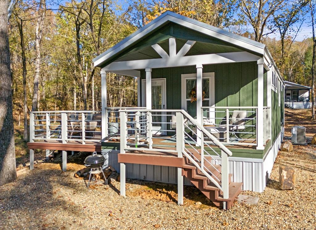 2966 Sweet Home Road Property Photo