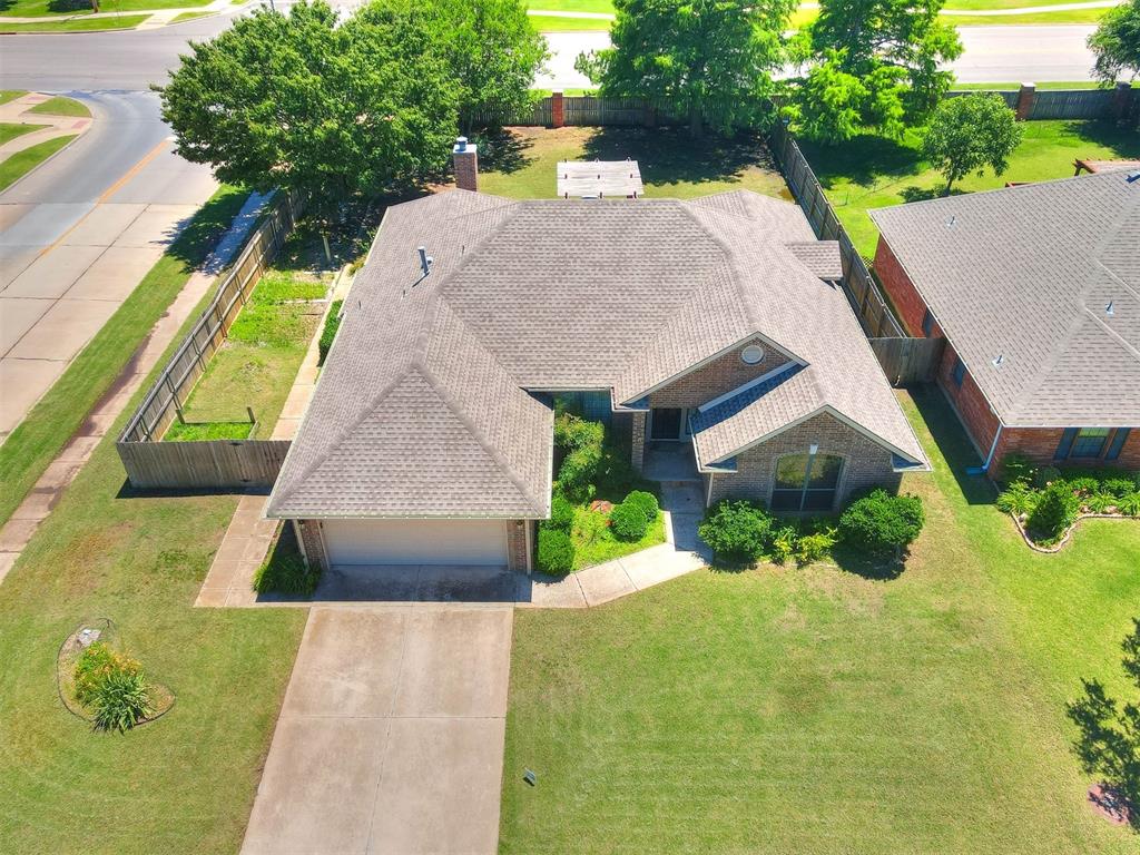 4000 Wood Castle Street Property Photo 5