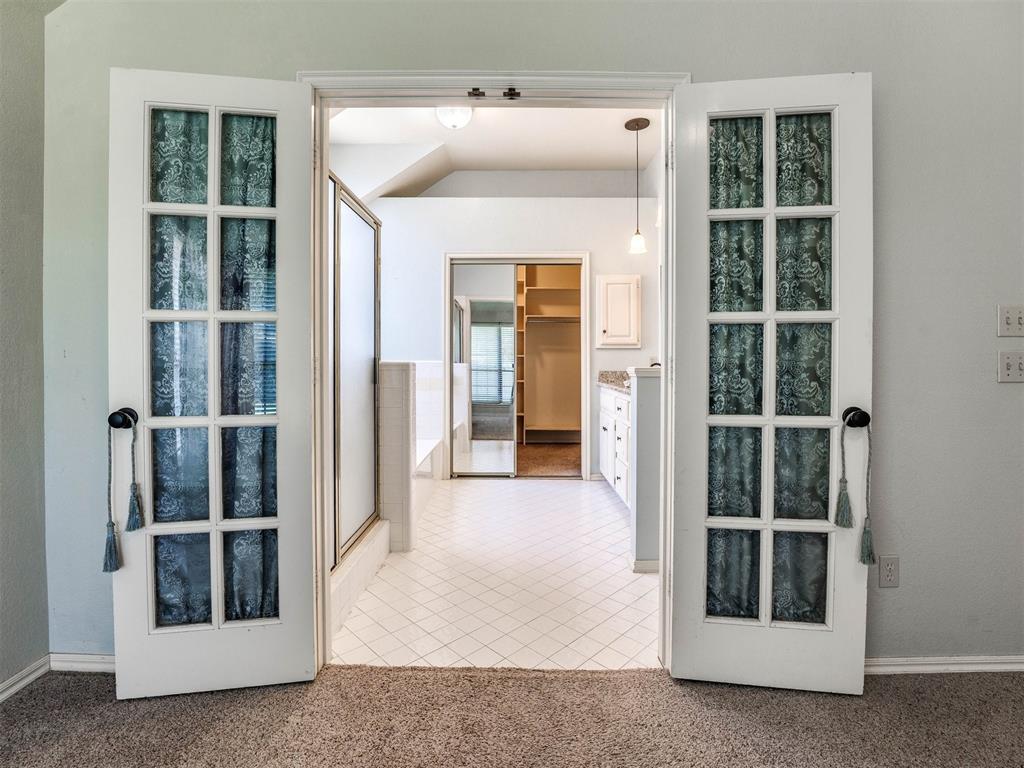 4000 Wood Castle Street Property Photo 15