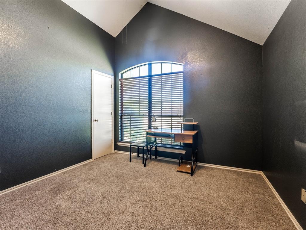 4000 Wood Castle Street Property Photo 19