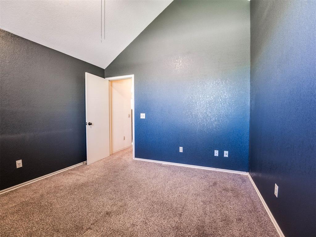 4000 Wood Castle Street Property Photo 20