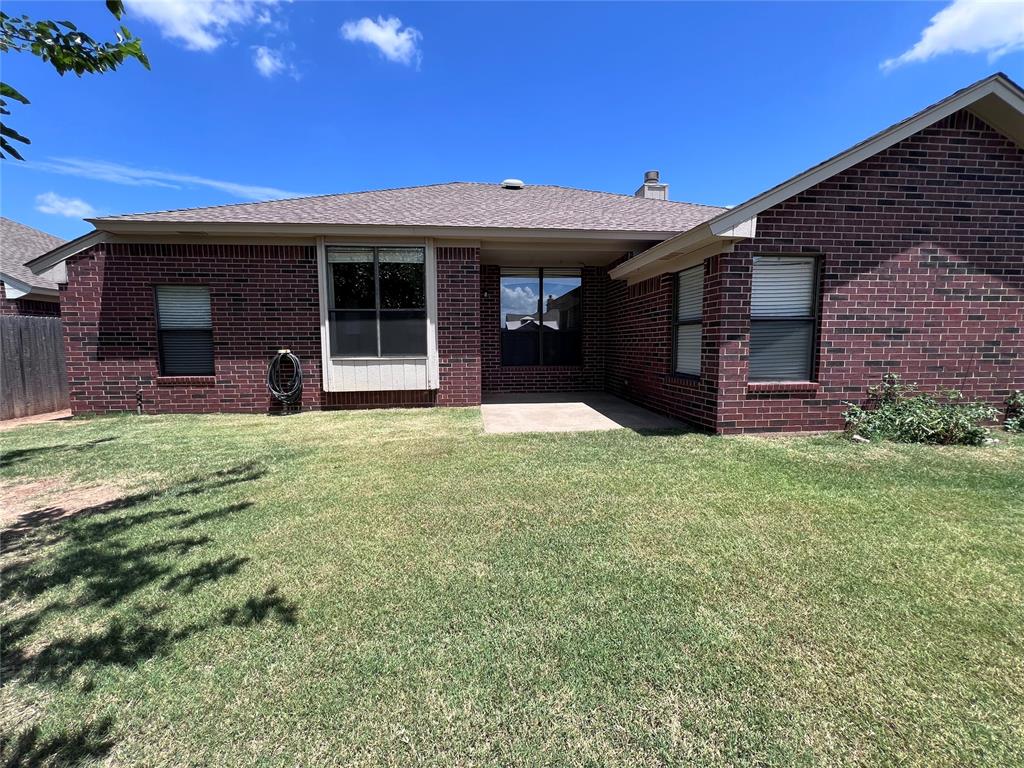 2204 Sw 138th Street Property Photo 6