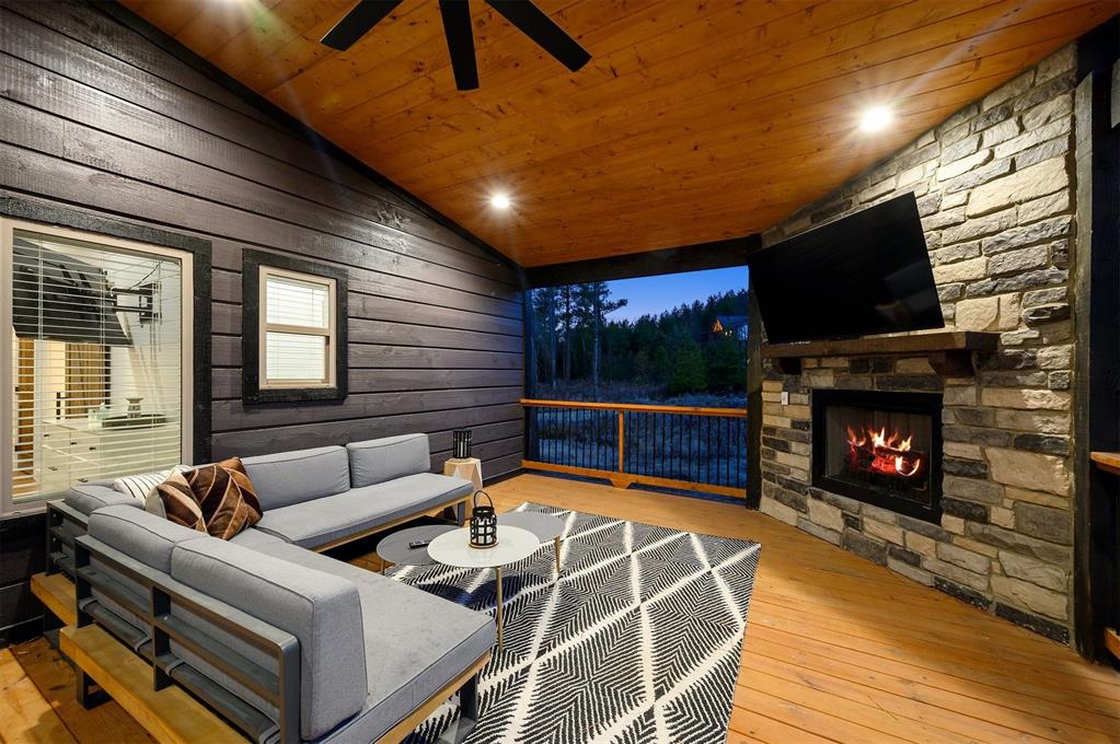 128 Timber Passage Trail Property Photo 24