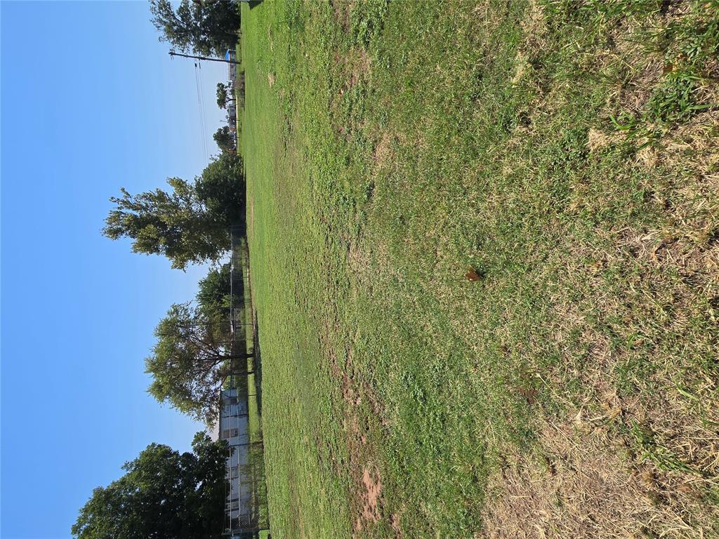 710 W Liveoak Street Property Photo 1