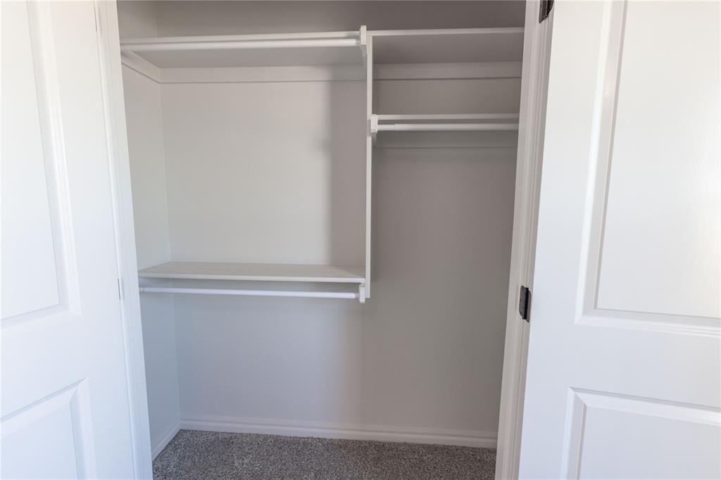 4001 Lleyton Drive Property Photo 18