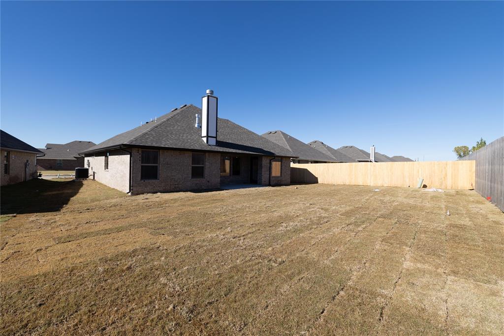 4001 Lleyton Drive Property Photo 27