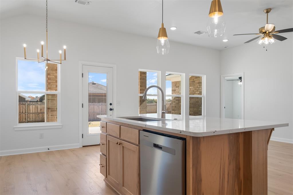 17528 Moss Farm Road Property Photo 16