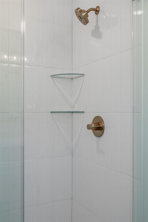 17528 Moss Farm Road Property Photo 32