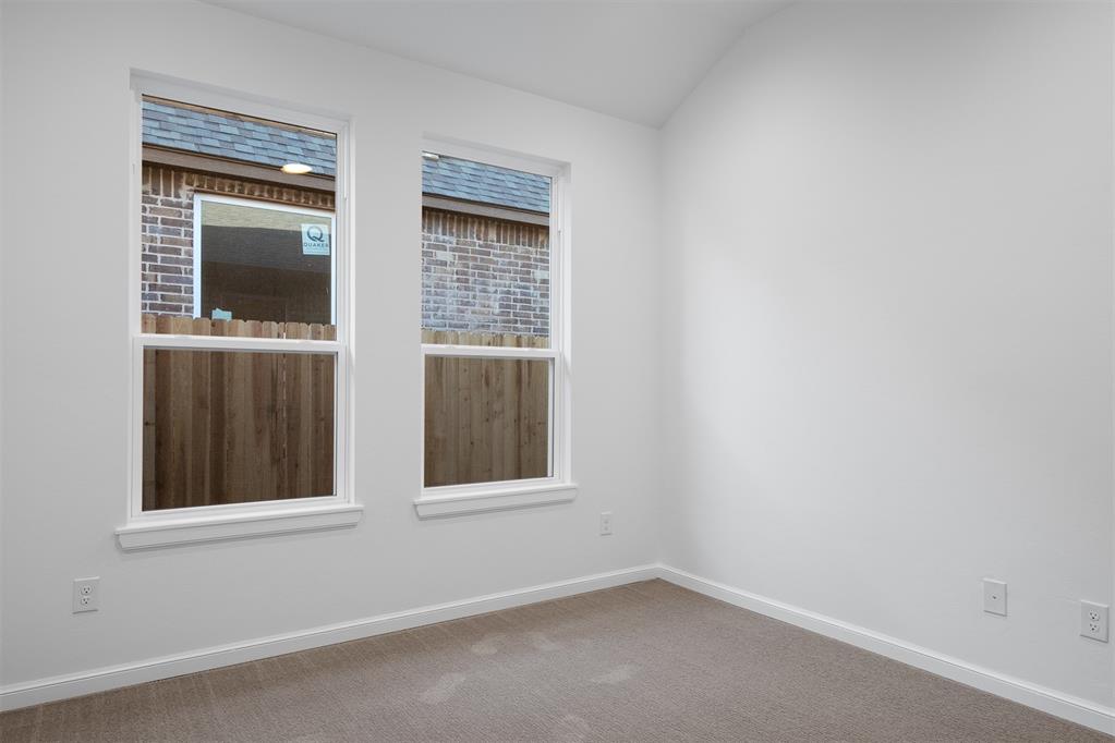 3919 Yellowstone Drive Property Photo 25