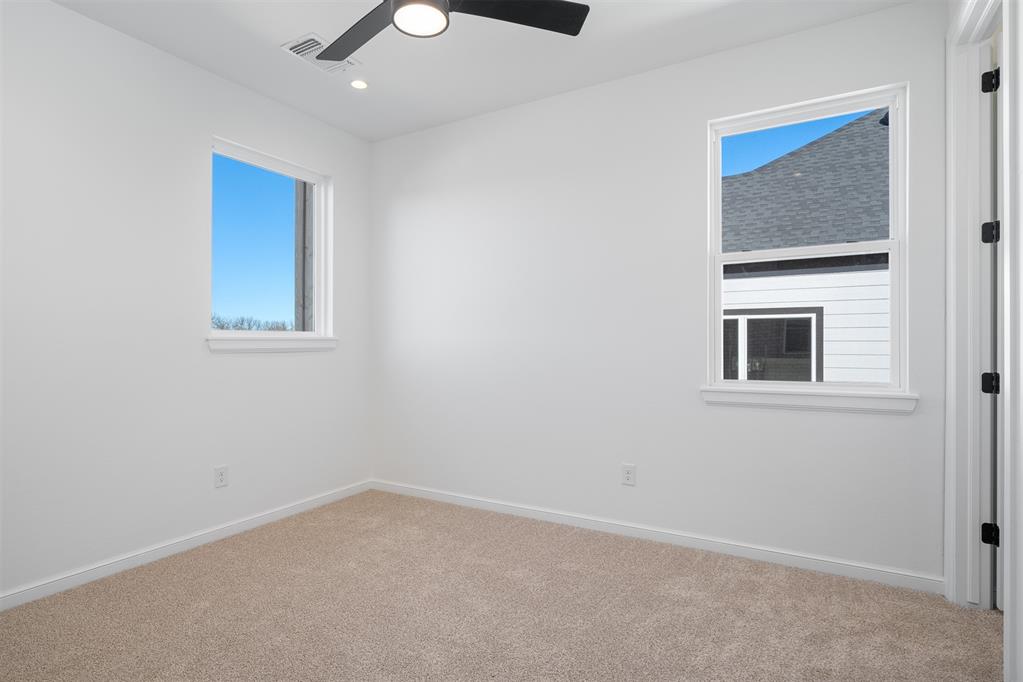 3919 Yellowstone Drive Property Photo 27