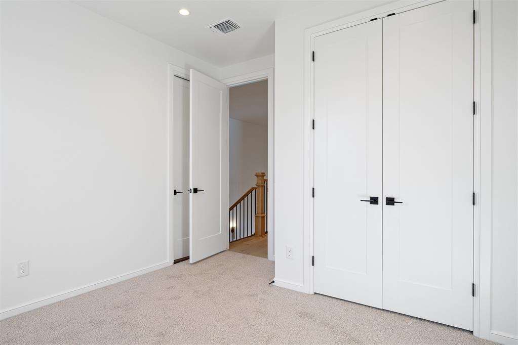 3919 Yellowstone Drive Property Photo 30