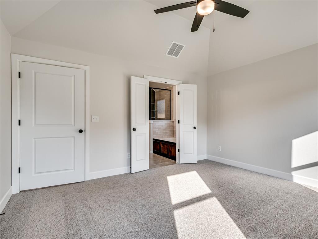 2304 Creekview Drive Property Photo 15