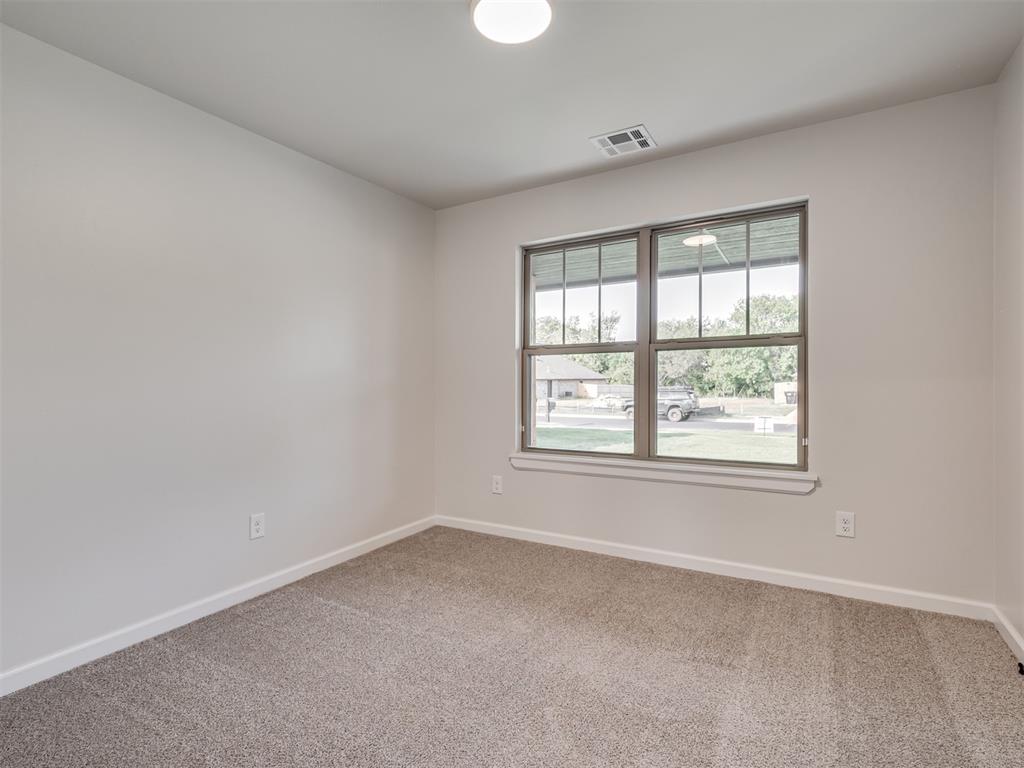 2304 Creekview Drive Property Photo 25