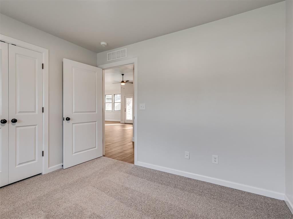 2304 Creekview Drive Property Photo 27