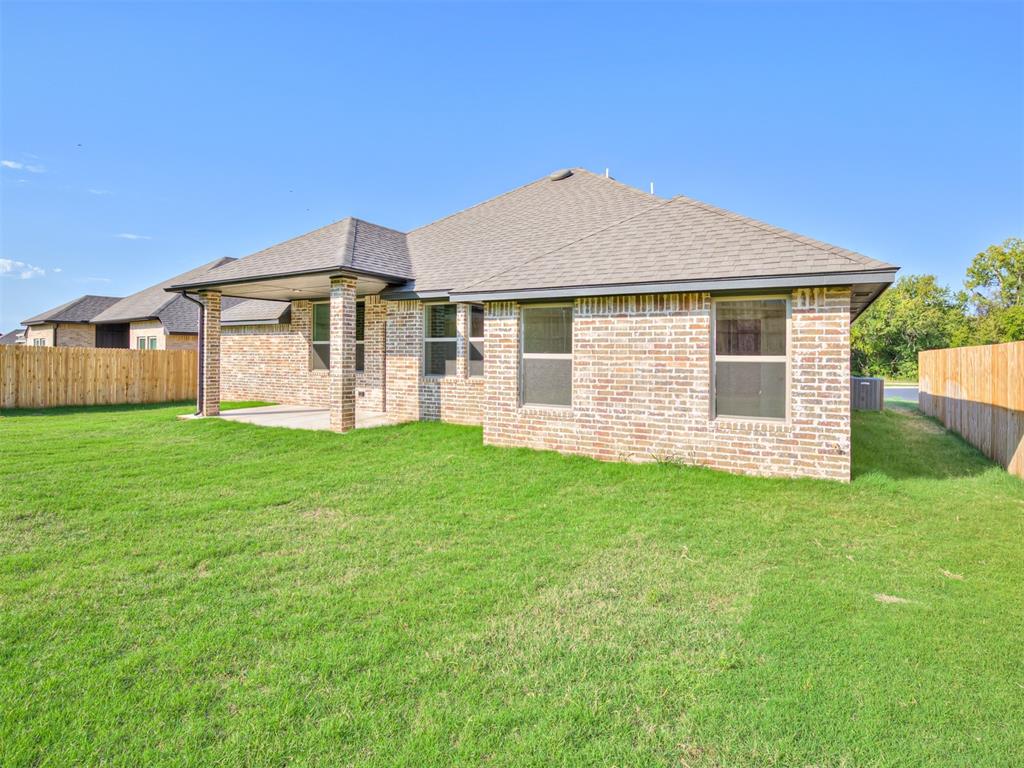 2304 Creekview Drive Property Photo 35