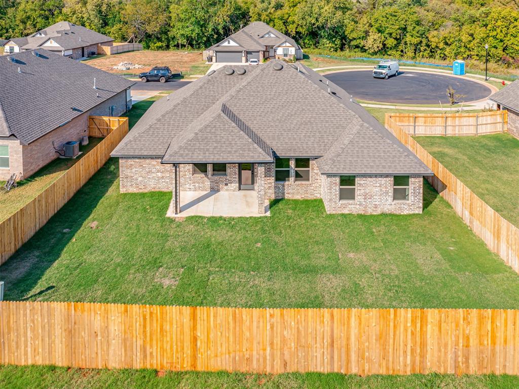 2304 Creekview Drive Property Photo 38