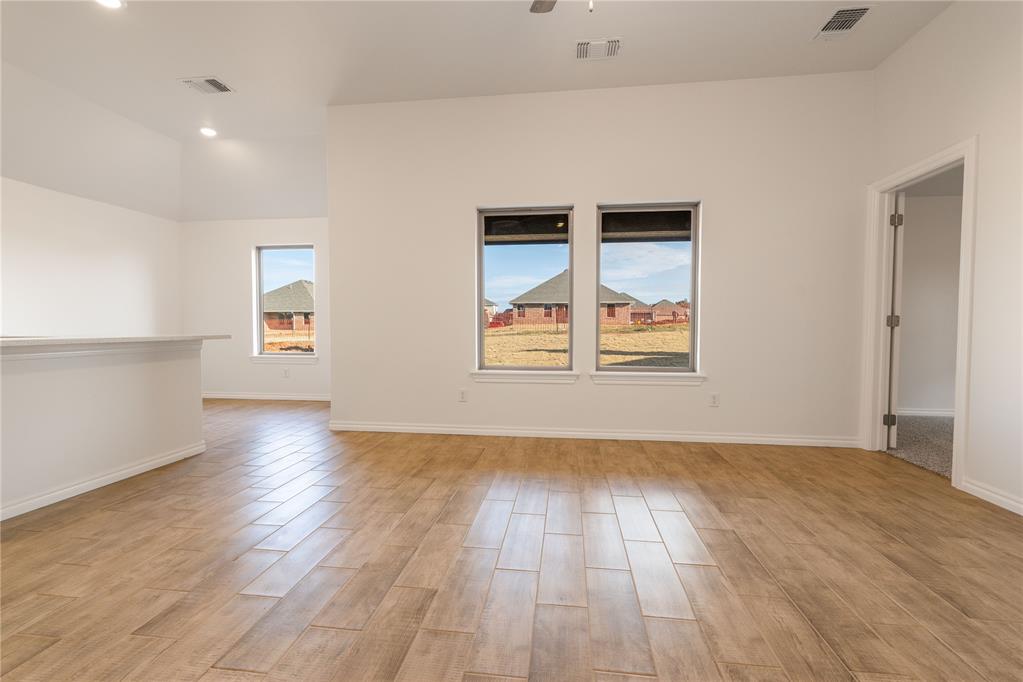 3020 Piper Street Property Photo 1